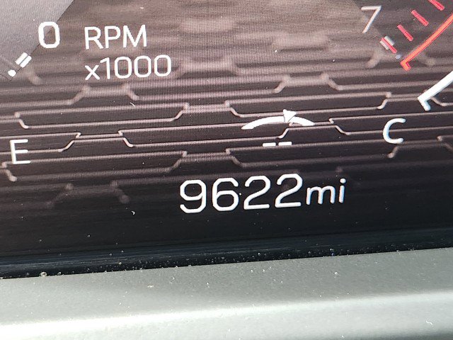 Used 2025 GMC Acadia Elevation image 39