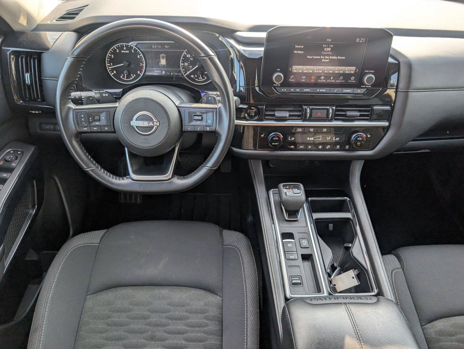 Used 2025 Nissan Pathfinder SV FWD image 31