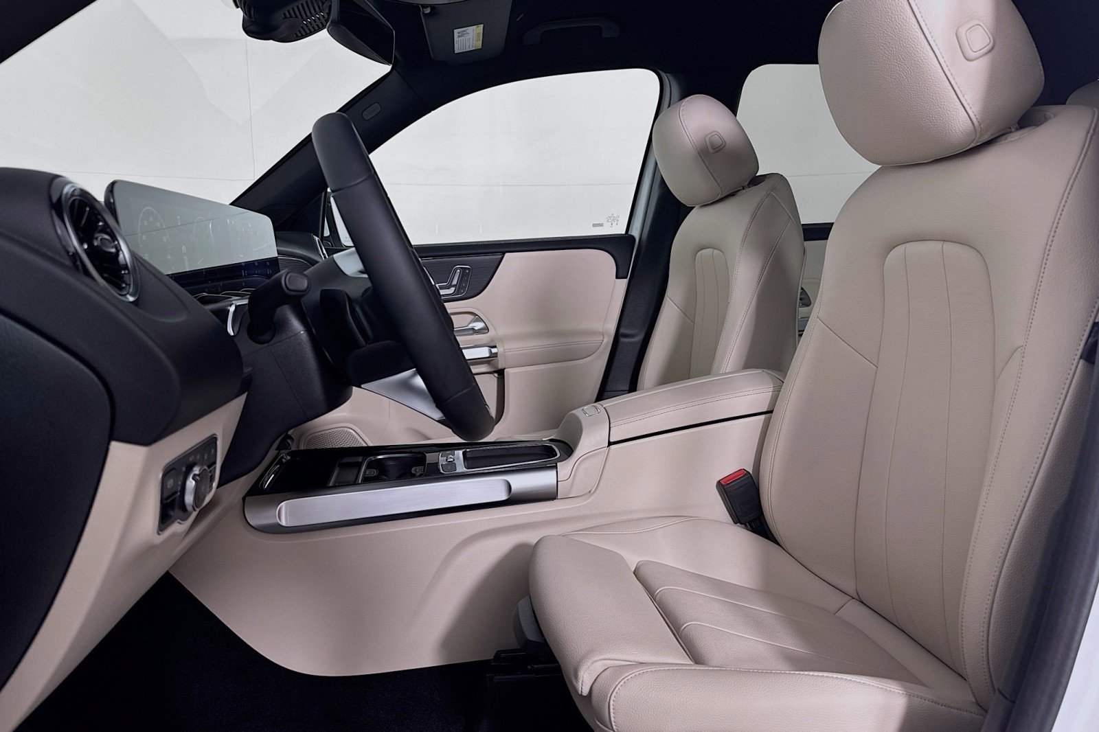 Certified 2026 Mercedes-Benz GLB 250 GLB 250 image 17