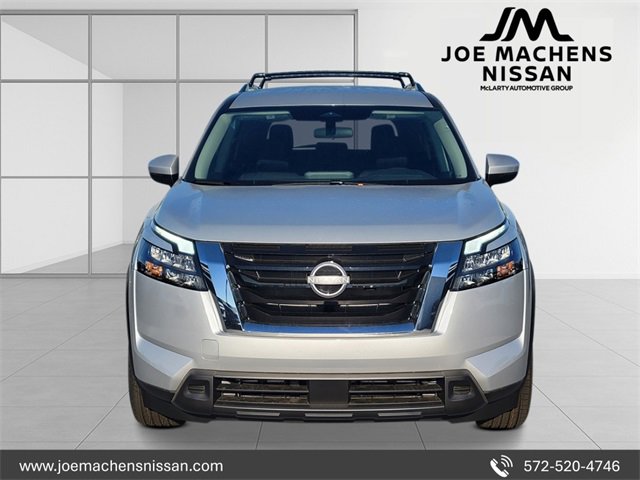 New 2025 Nissan Pathfinder SV image 8