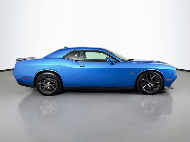 Used 2016 Dodge Challenger R/T Scat Pack w/ Leather Interior Group RWD image 8