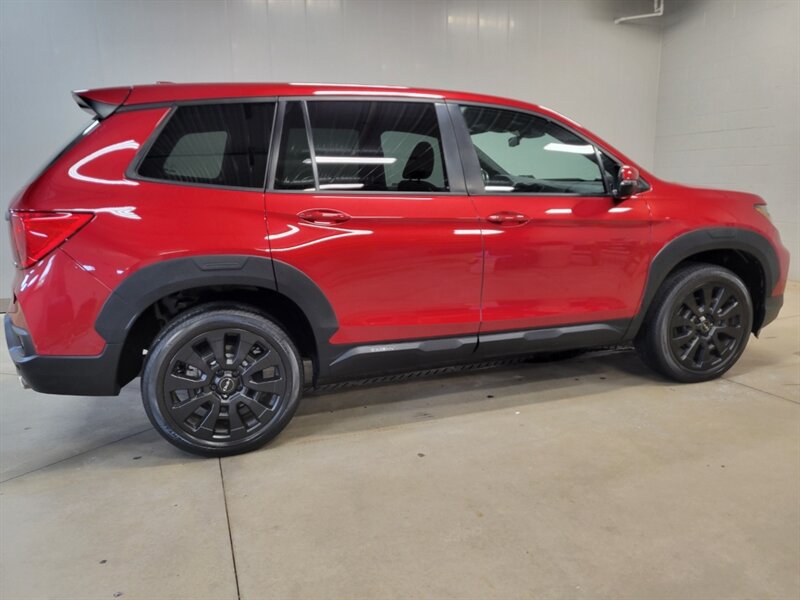 Used 2023 Honda Passport EX-L image 10