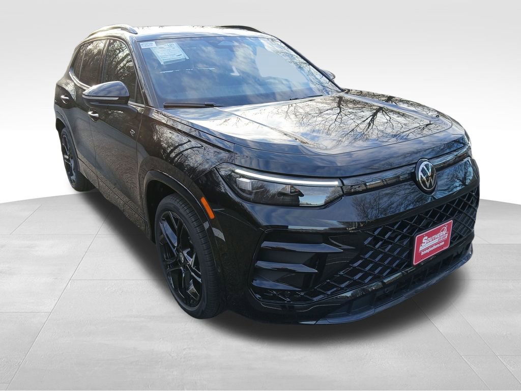 New 2026 Volkswagen Tiguan SE R-Line image 7