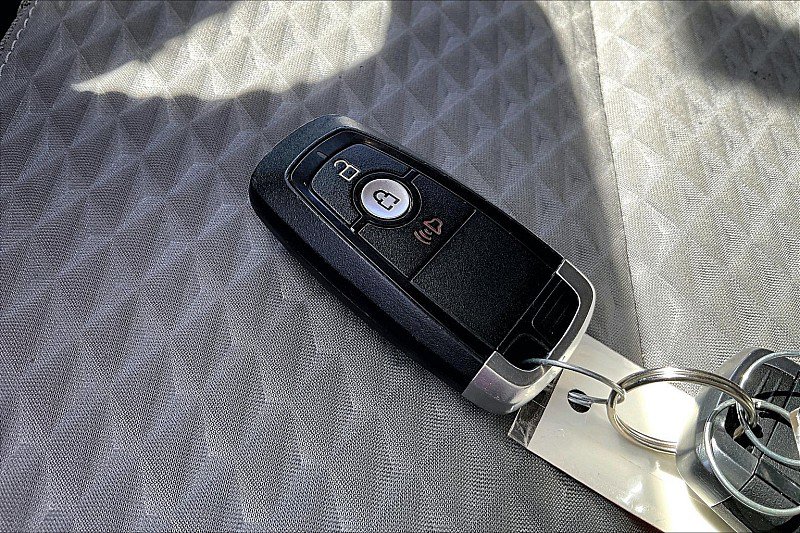 Used 2020 Ford Escape SE image 10