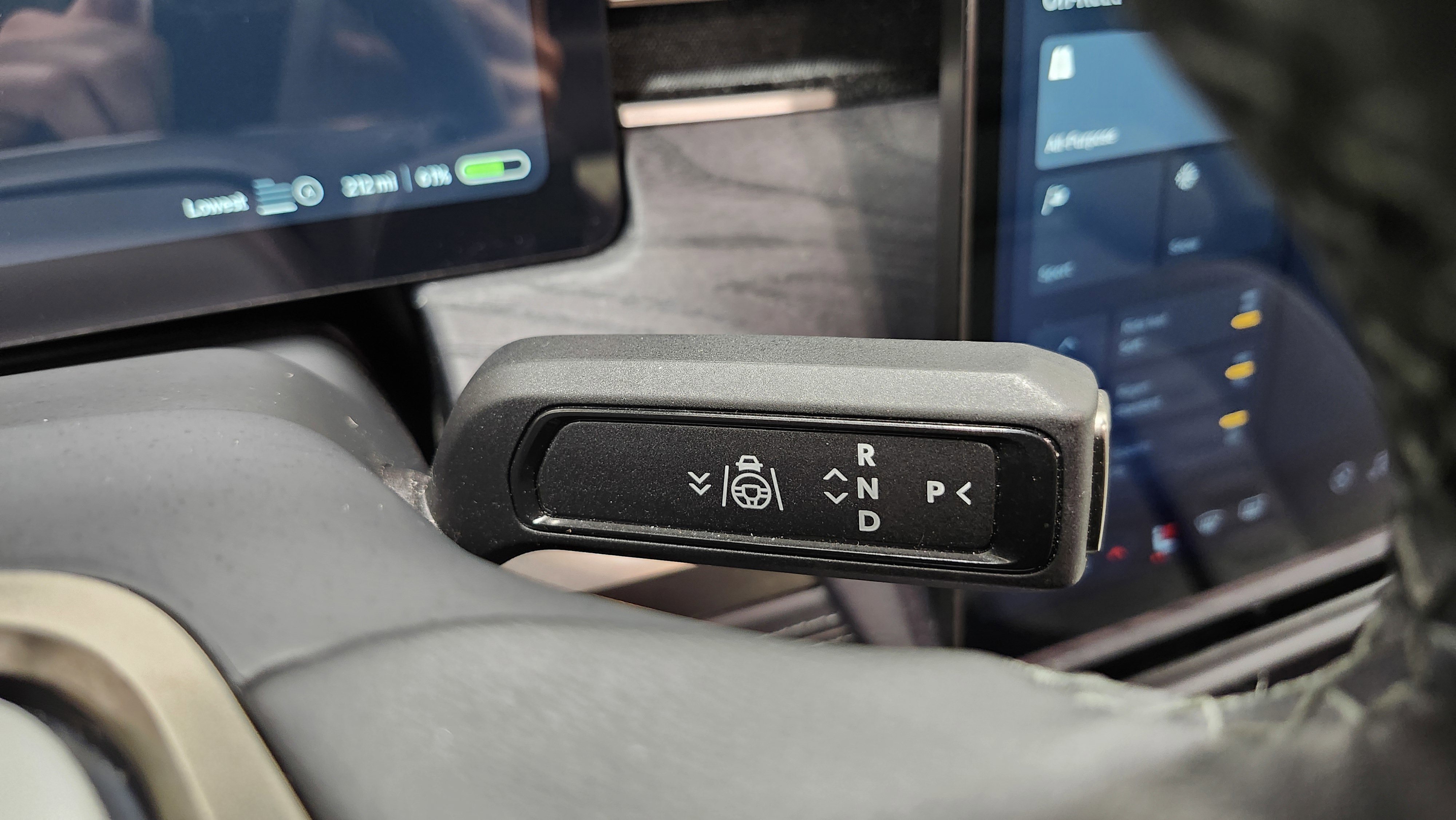 Used 2023 Rivian R1T Adventure image 10