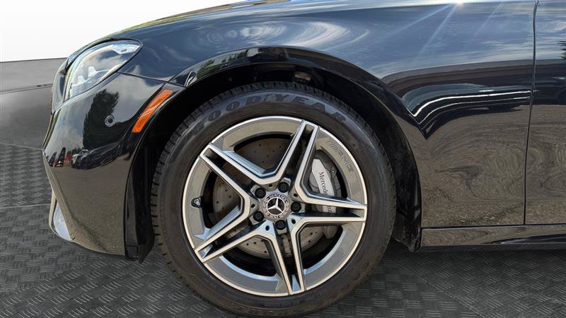 Used 2022 Mercedes-Benz E 350 Sedan w/ Driver Assistance Package image 9