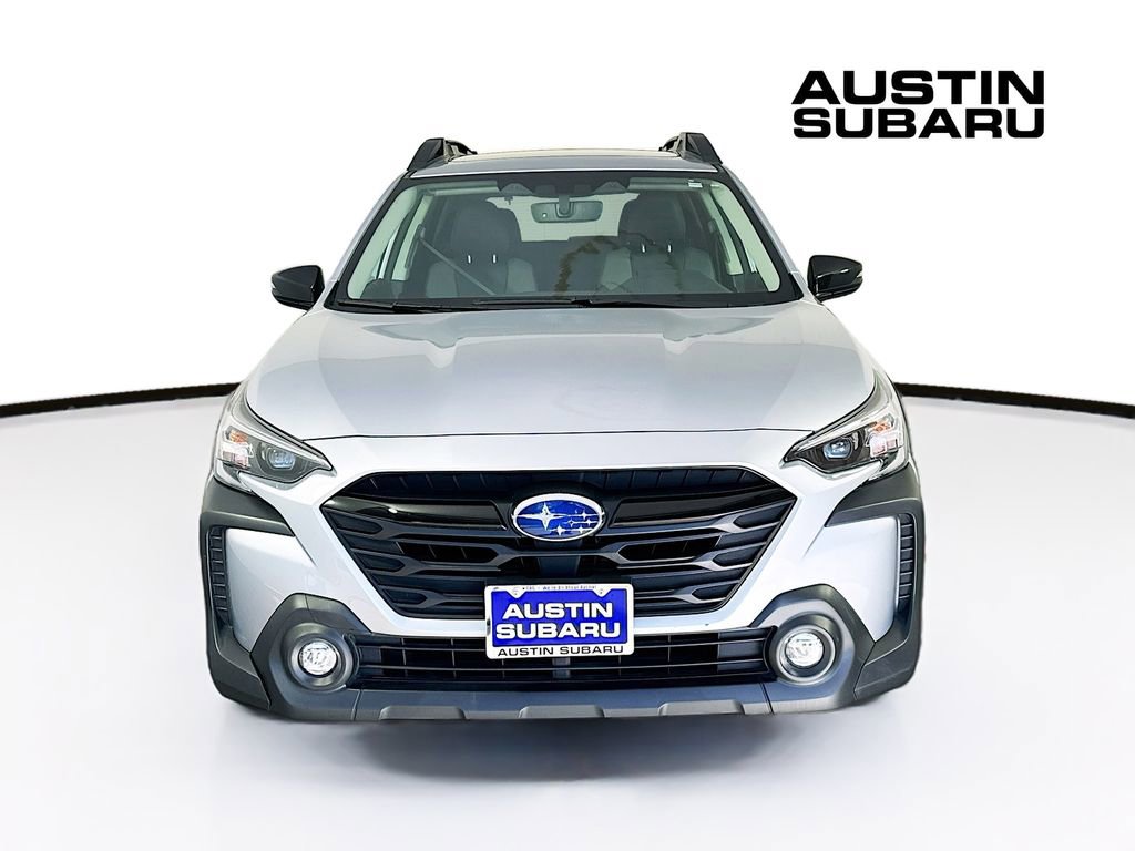 Used 2023 Subaru Outback Onyx Edition image 2