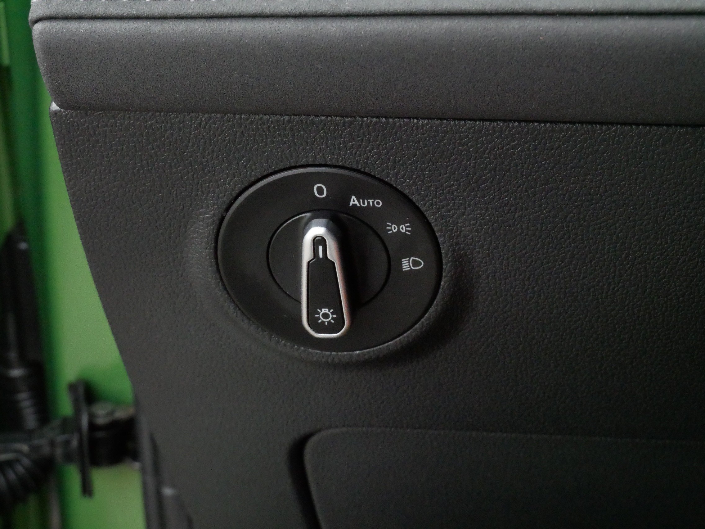 Certified 2025 Volkswagen Taos SE AWD/4WD image 27