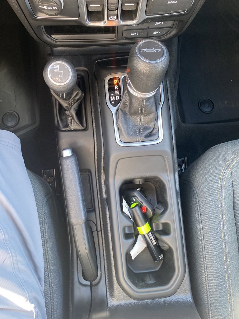 New 2025 Jeep Gladiator Sport image 25