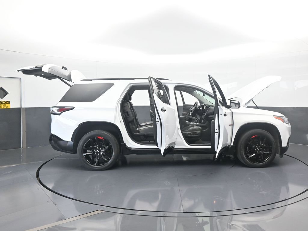 Used 2021 Chevrolet Traverse Premier w/ Redline Edition image 65