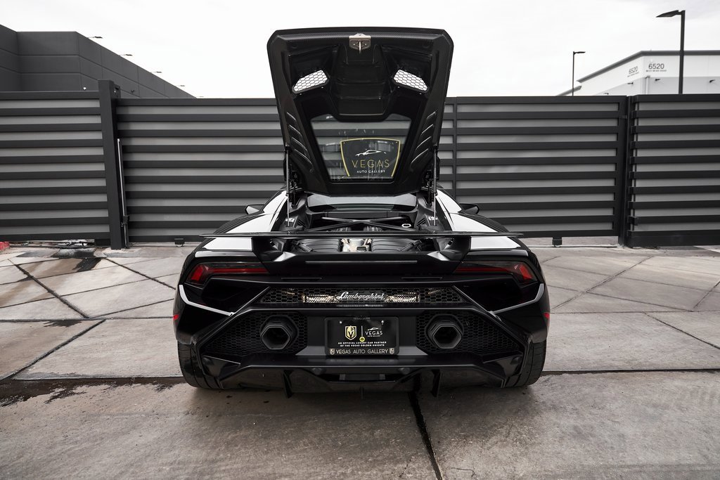 Used 2023 Lamborghini Huracan Tecnica image 25