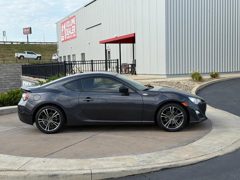 Used 2013 Scion FR-S 2dr Cpe Man (Natl) image 2