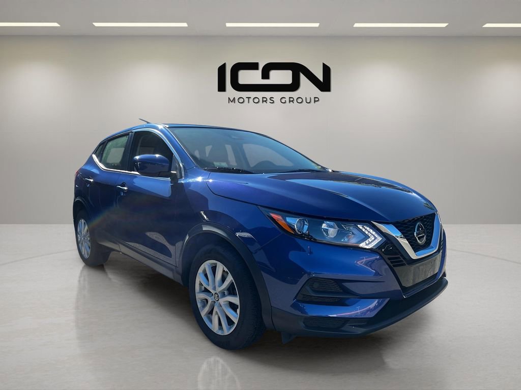 Used 2022 Nissan Rogue Sport S image 4