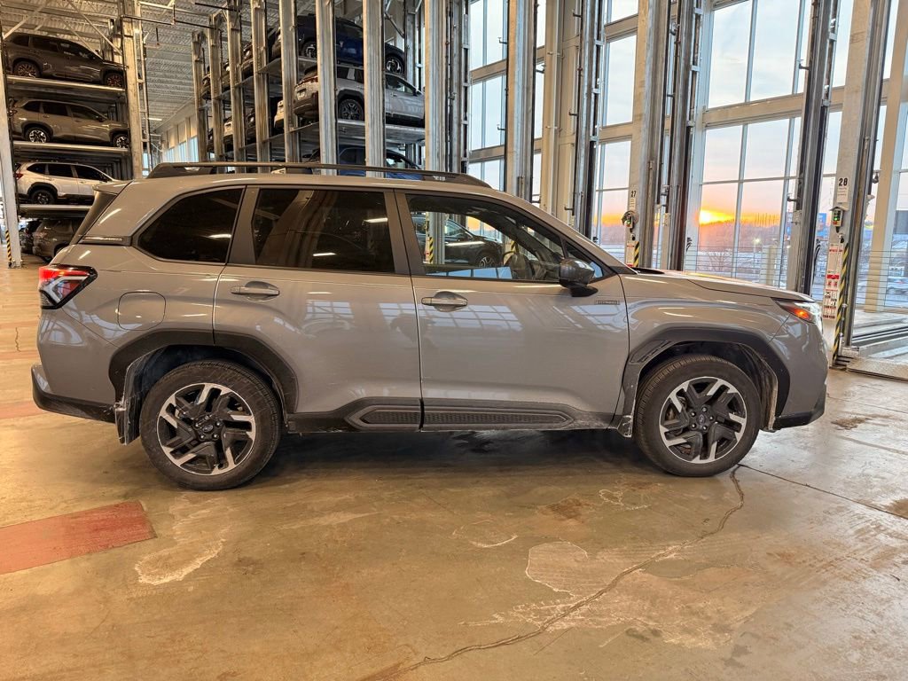 Used 2025 Subaru Forester Limited image 2