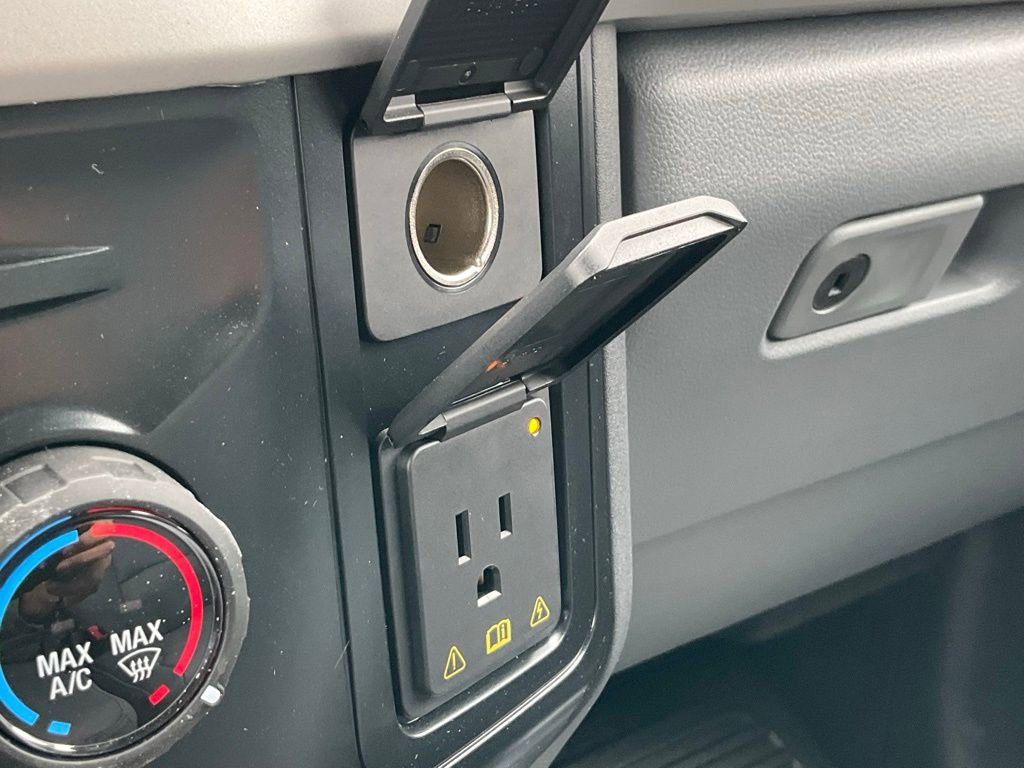 New 2026 Ford F550 4x4 Regular Cab Super Duty image 9