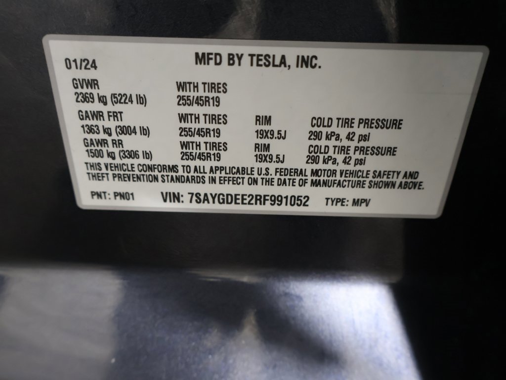 Used 2024 Tesla Model Y Long Range image 49