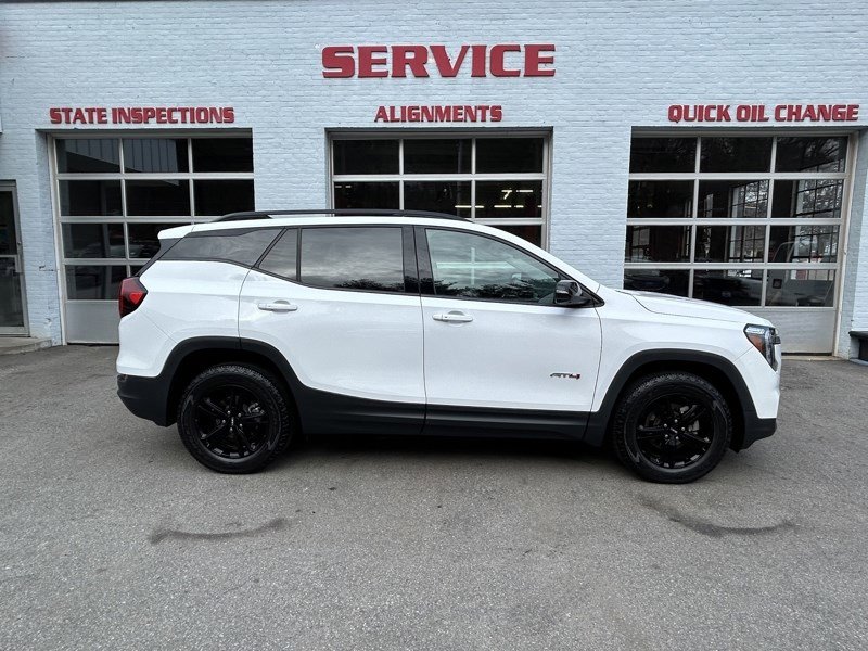 Used 2023 GMC Terrain AT4 w/ Tech Package AWD/4WD image 1
