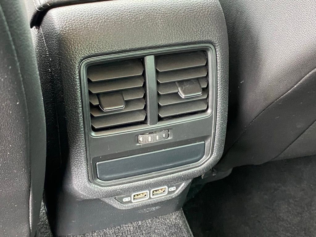 Used 2020 Volkswagen Passat 2.0T SE image 27