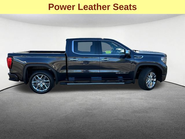 Used 2023 GMC Sierra 1500 Denali w/ Technology Package AWD/4WD image 11