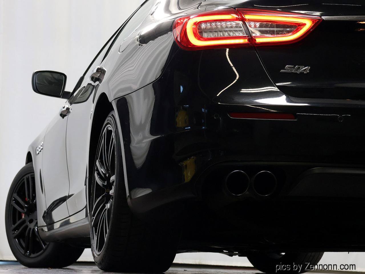 Used 2018 Maserati Quattroporte S Q4 AWD/4WD image 21