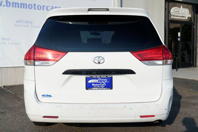 Used 2011 Toyota Sienna image 6