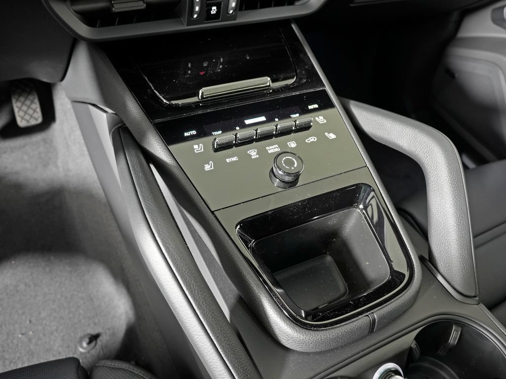 New 2026 Porsche Cayenne Coupe AWD/4WD image 31
