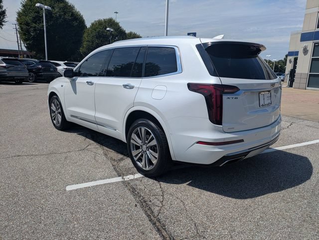 Used 2021 Cadillac XT6 Premium Luxury AWD/4WD image 4