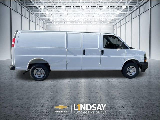 New 2026 Chevrolet Express 3500 Extended w/ Driver Convenience Package RWD image 9
