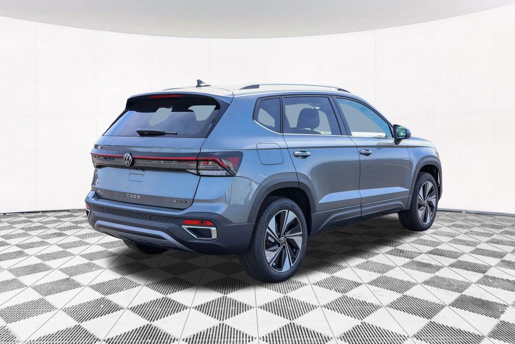 New 2025 Volkswagen Taos SE image 12