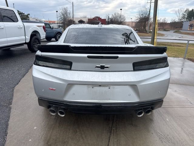 Used 2018 Chevrolet Camaro SS image 9