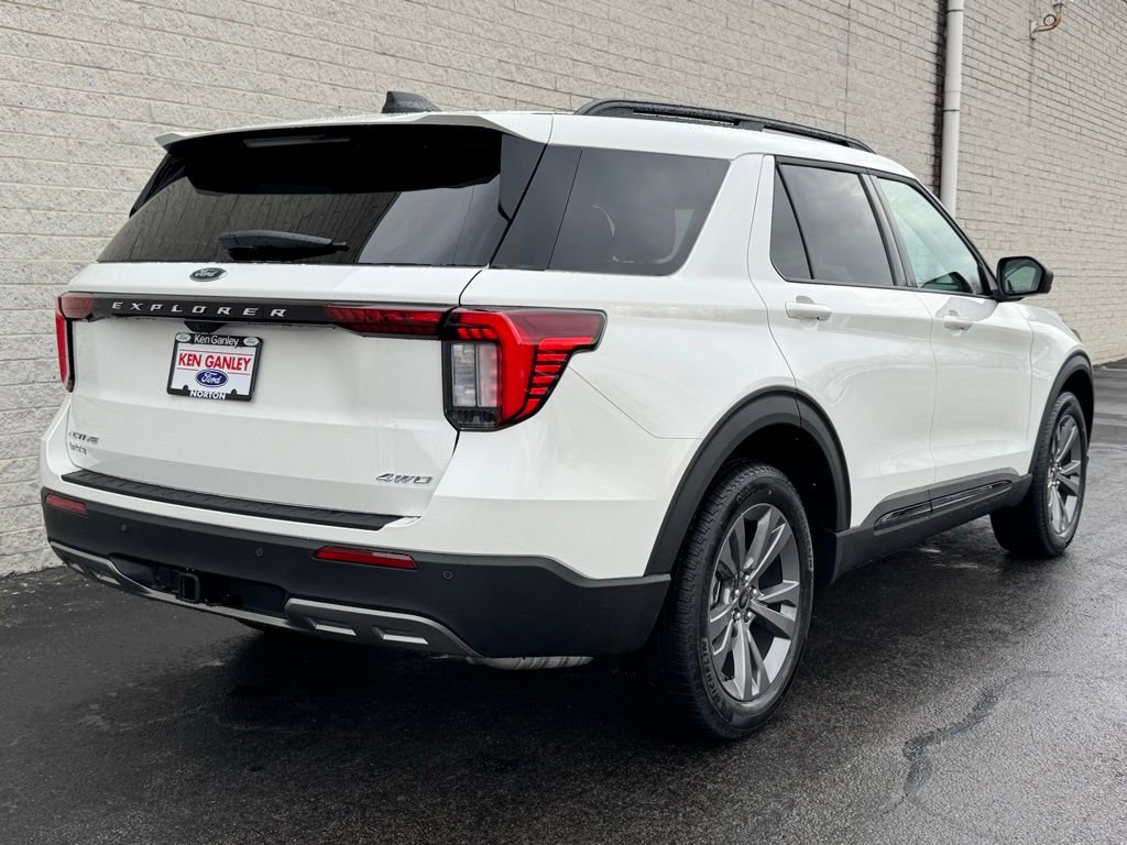 New 2026 Ford Explorer Active w/ Active Comfort Package image 9