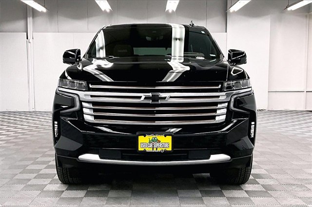 Used 2024 Chevrolet Tahoe High Country image 3