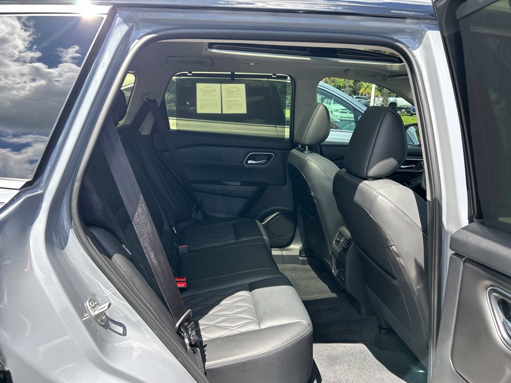 Certified 2026 Nissan Rogue Platinum w/ Platinum Premium Package AWD/4WD image 47