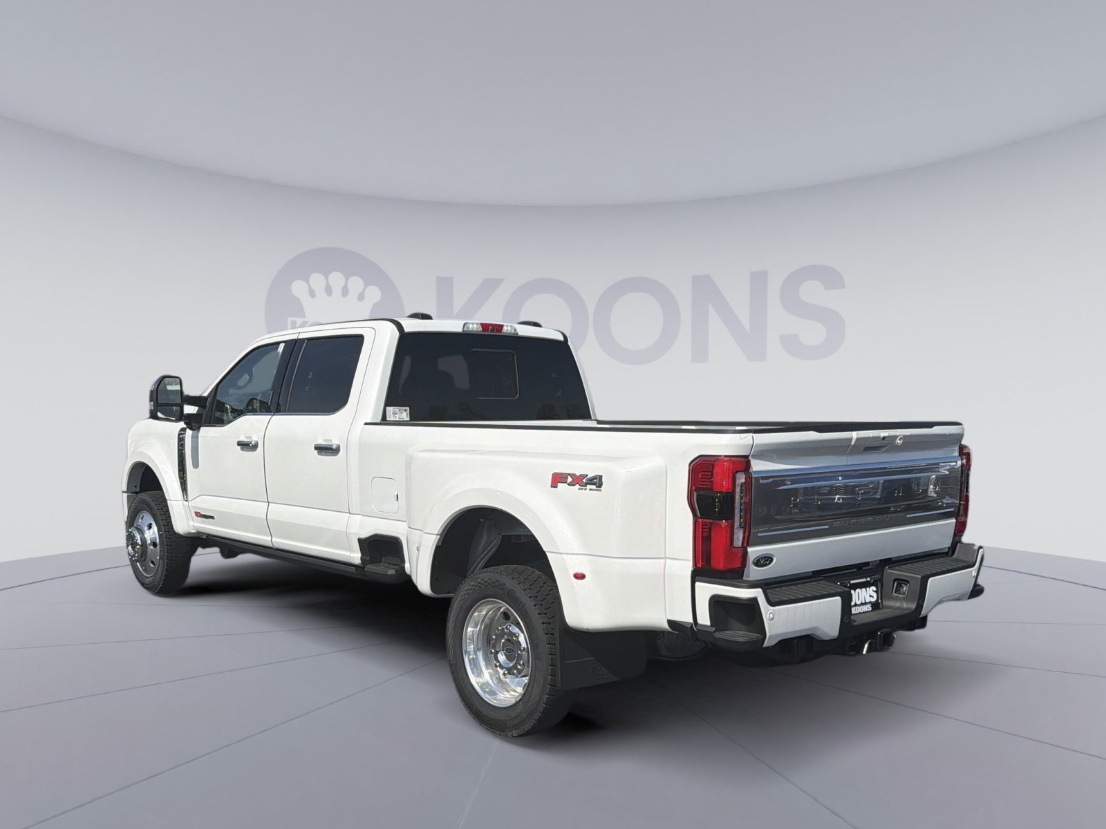 New 2026 Ford F450 Platinum w/ Platinum Plus Package image 4