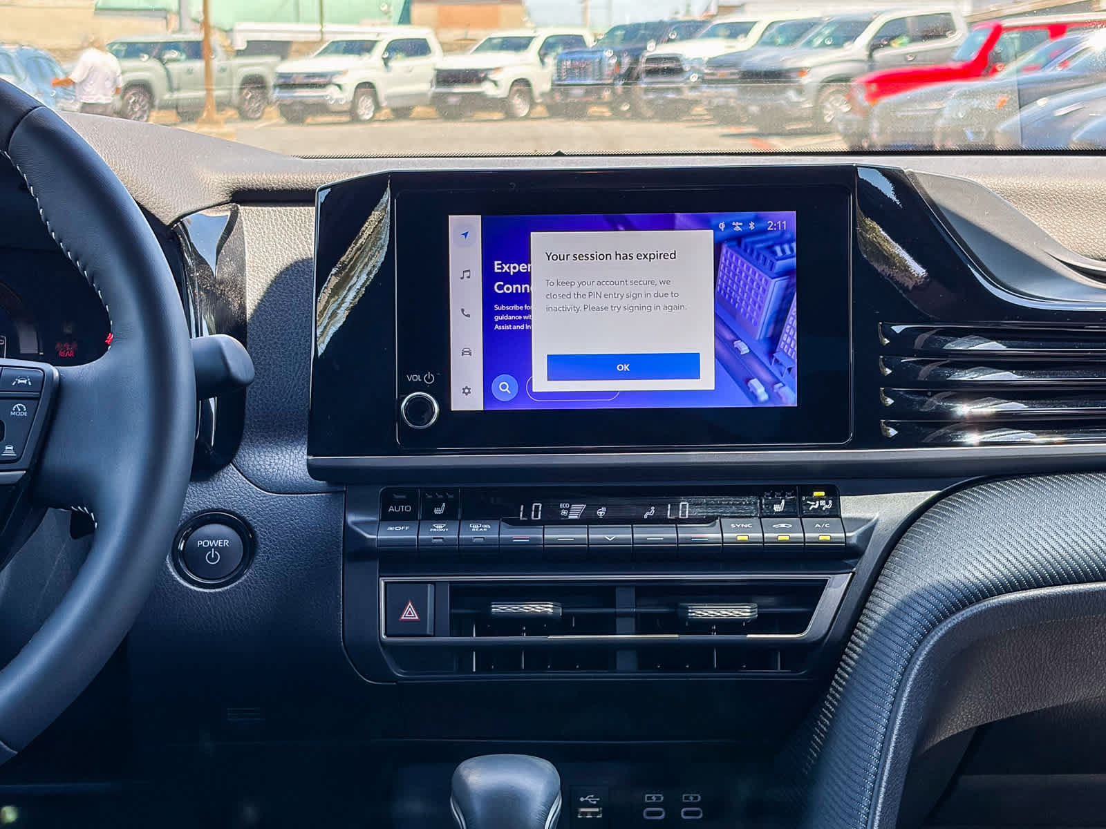 Used 2025 Toyota Camry SE w/ Convenience Package FWD image 11