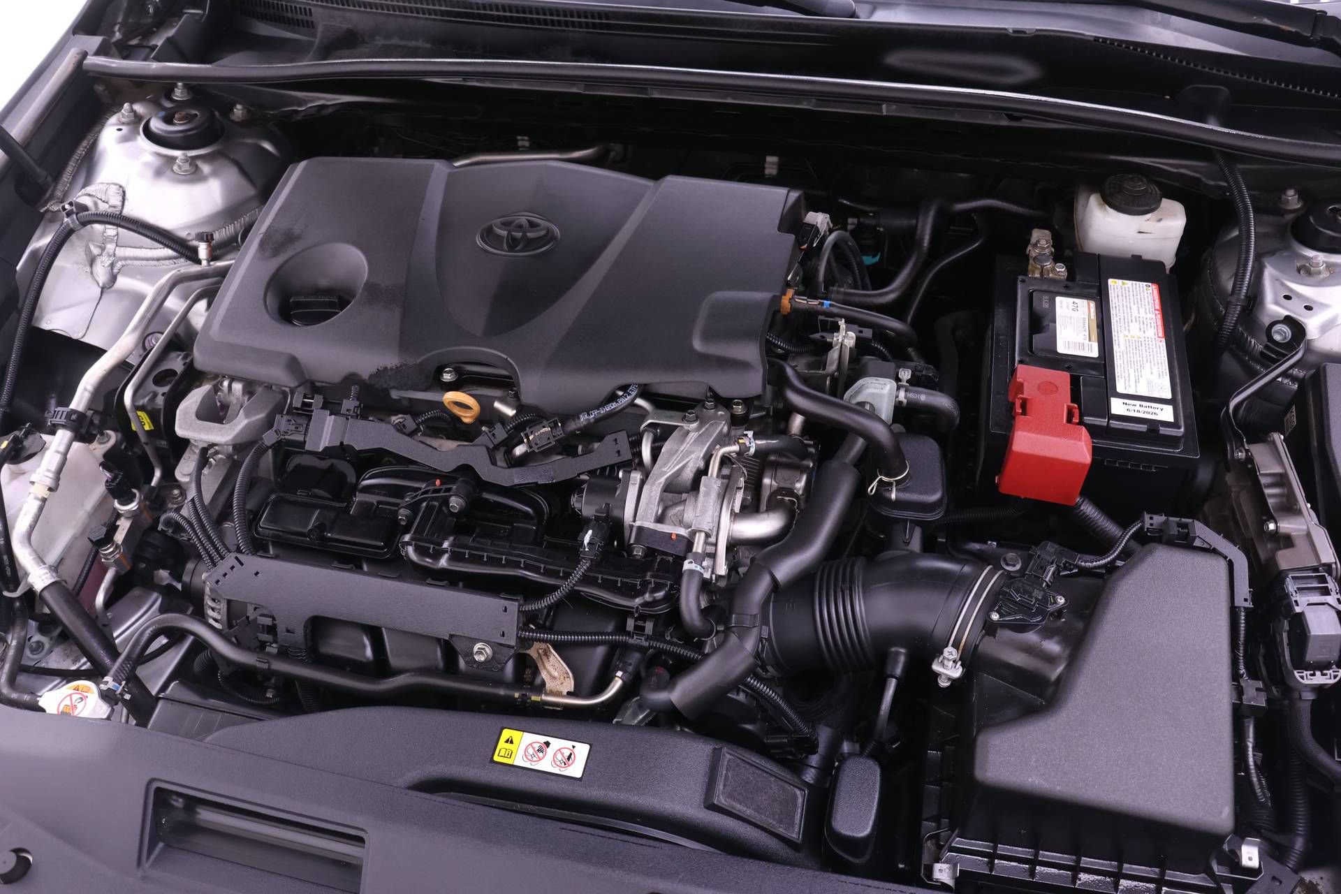 Used 2020 Toyota Camry SE FWD image 24
