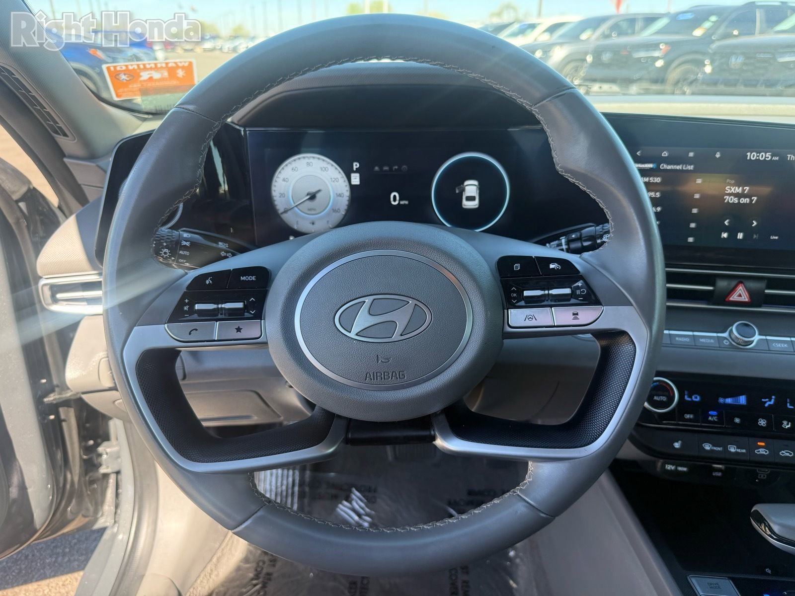 Used 2025 Hyundai Elantra SEL image 16