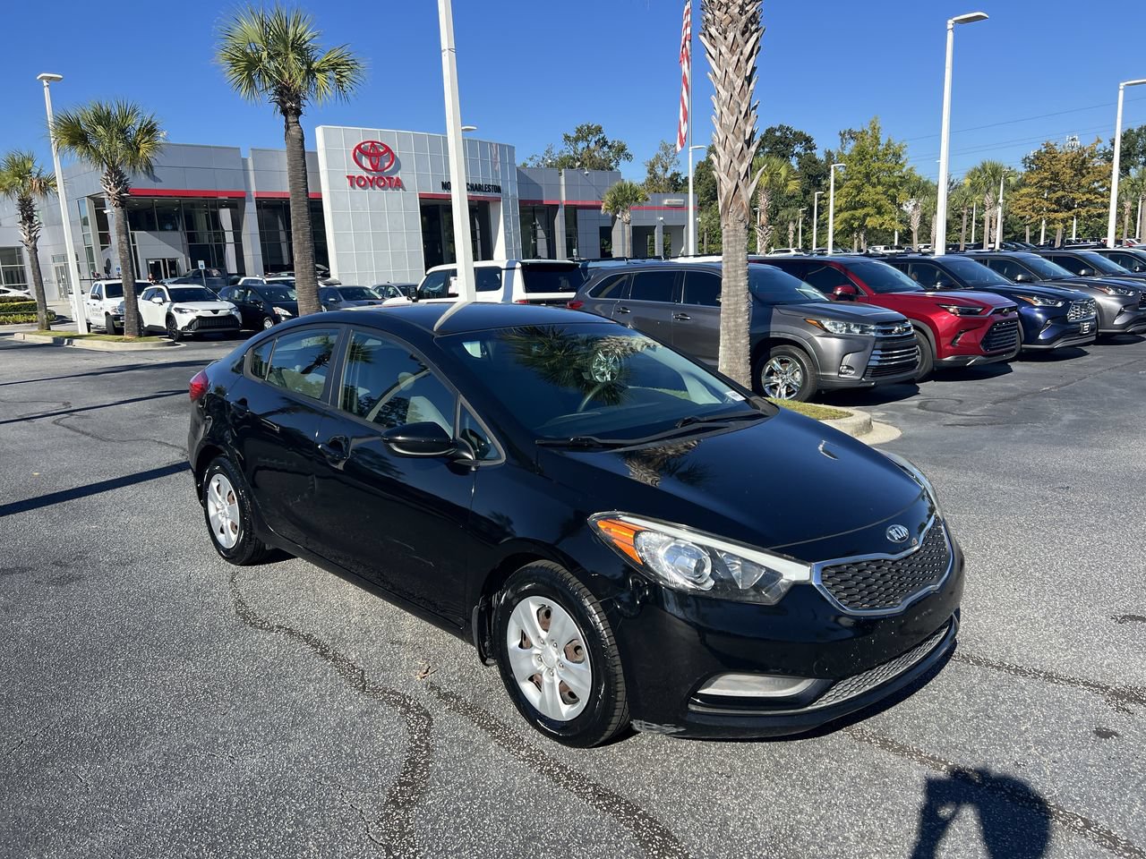 Used 2015 Kia Forte LX FWD image 2