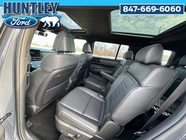 Used 2025 Hyundai Santa Fe Calligraphy AWD/4WD image 20