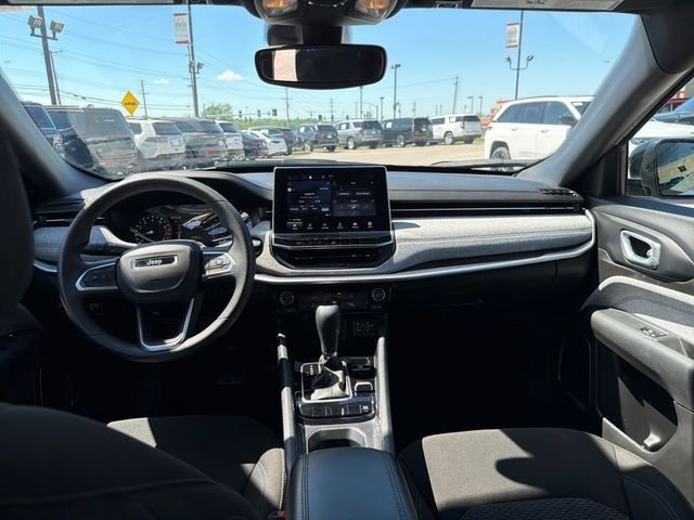 Used 2024 Jeep Compass Sport AWD/4WD image 18