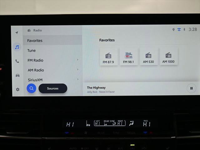 Certified 2025 Toyota Sienna XSE w/ XSE Plus Package AWD/4WD image 22