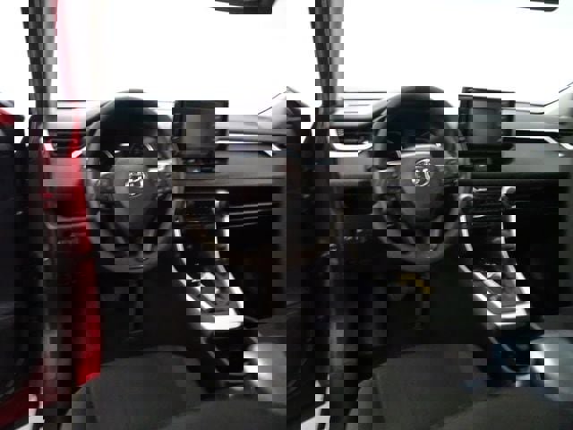 Used 2019 Toyota RAV4 LE FWD image 4