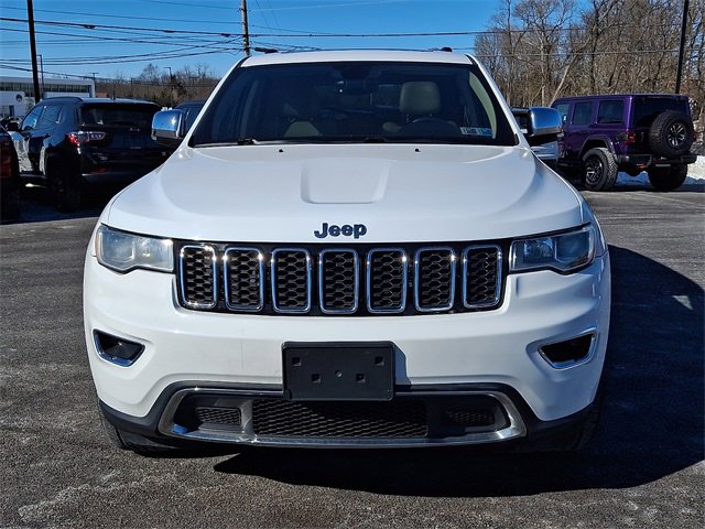 Used 2017 Jeep Grand Cherokee Limited image 2