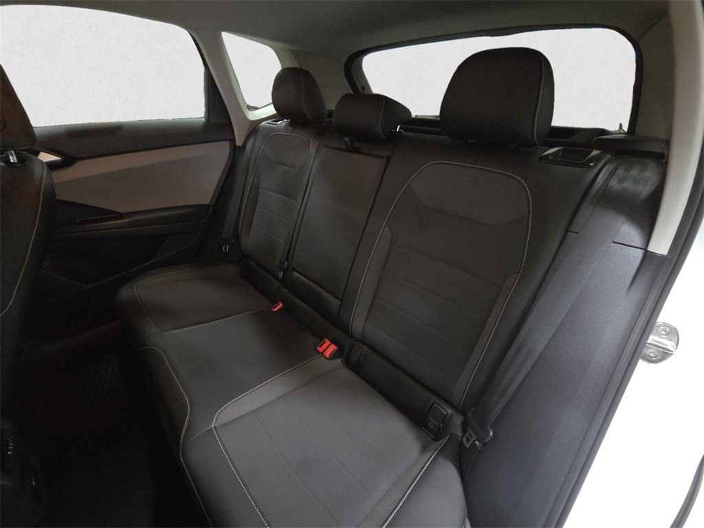 Used 2022 Volkswagen Taos SE image 13
