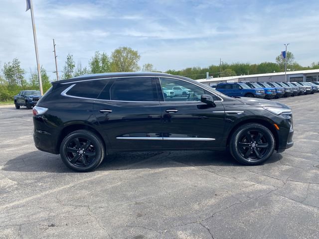 Used 2024 Buick Enclave Essence w/ Sport Touring Edition FWD image 12
