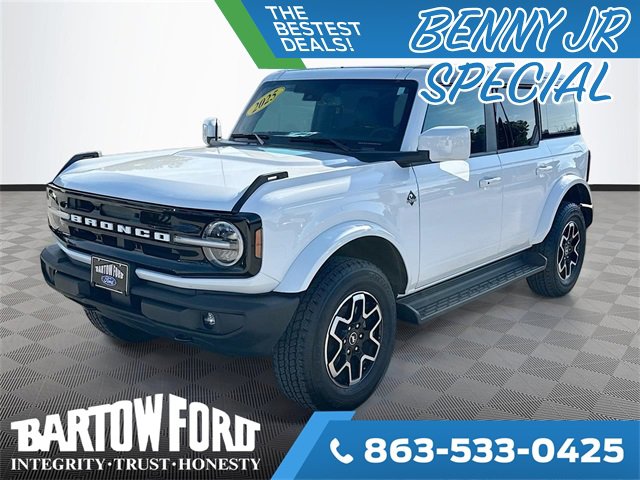 Used 2025 Ford Bronco Outer Banks video 1