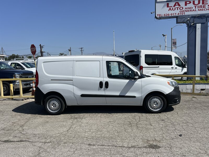 Used 2017 RAM ProMaster City Tradesman FWD image 2