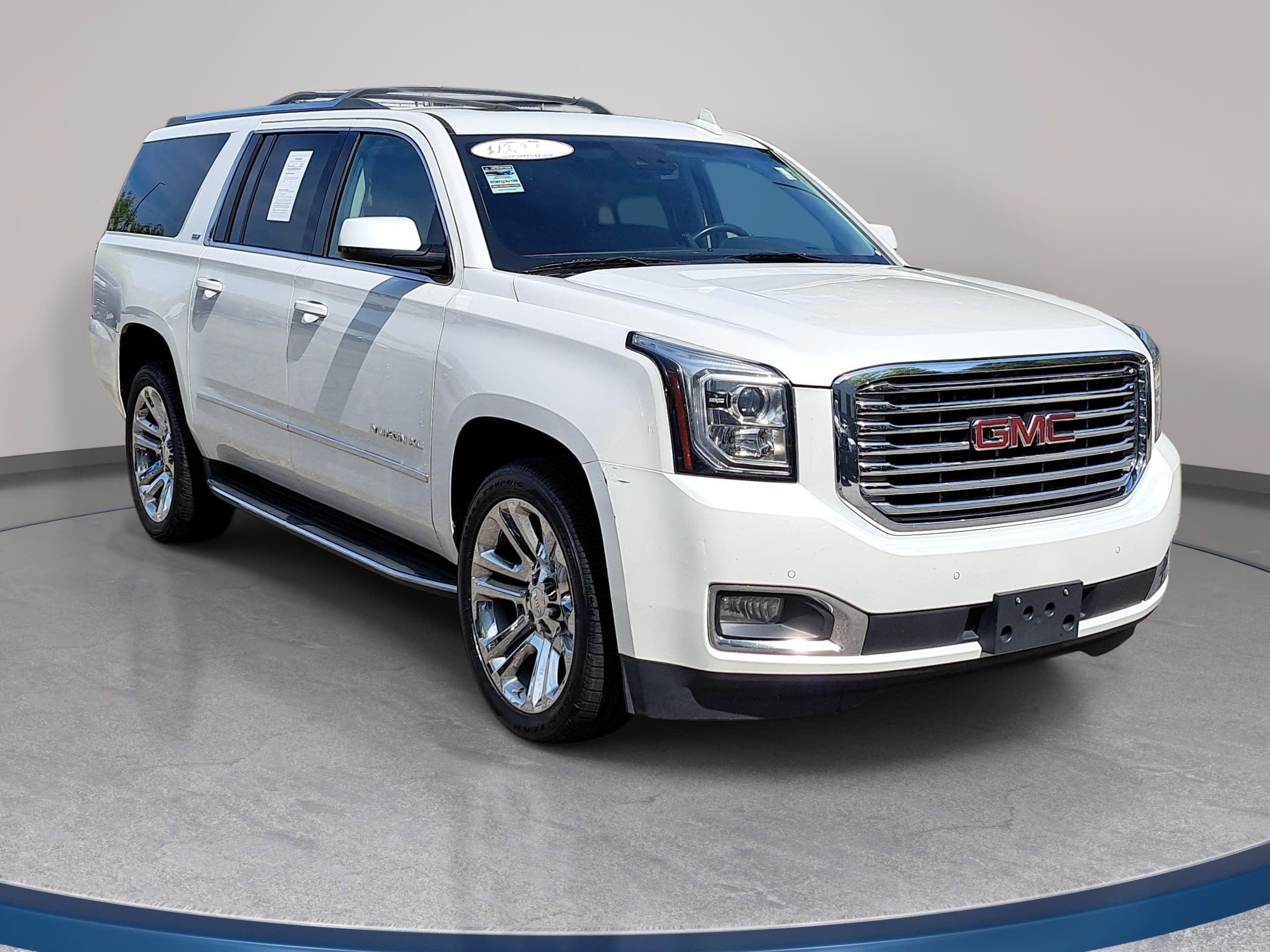 Used 2017 GMC Yukon XL SLT w/ Premium Edition image 3