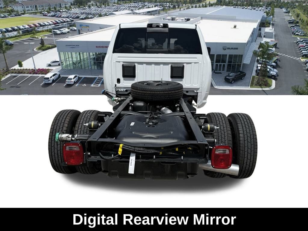 New 2025 RAM 3500 Tradesman AWD/4WD image 32