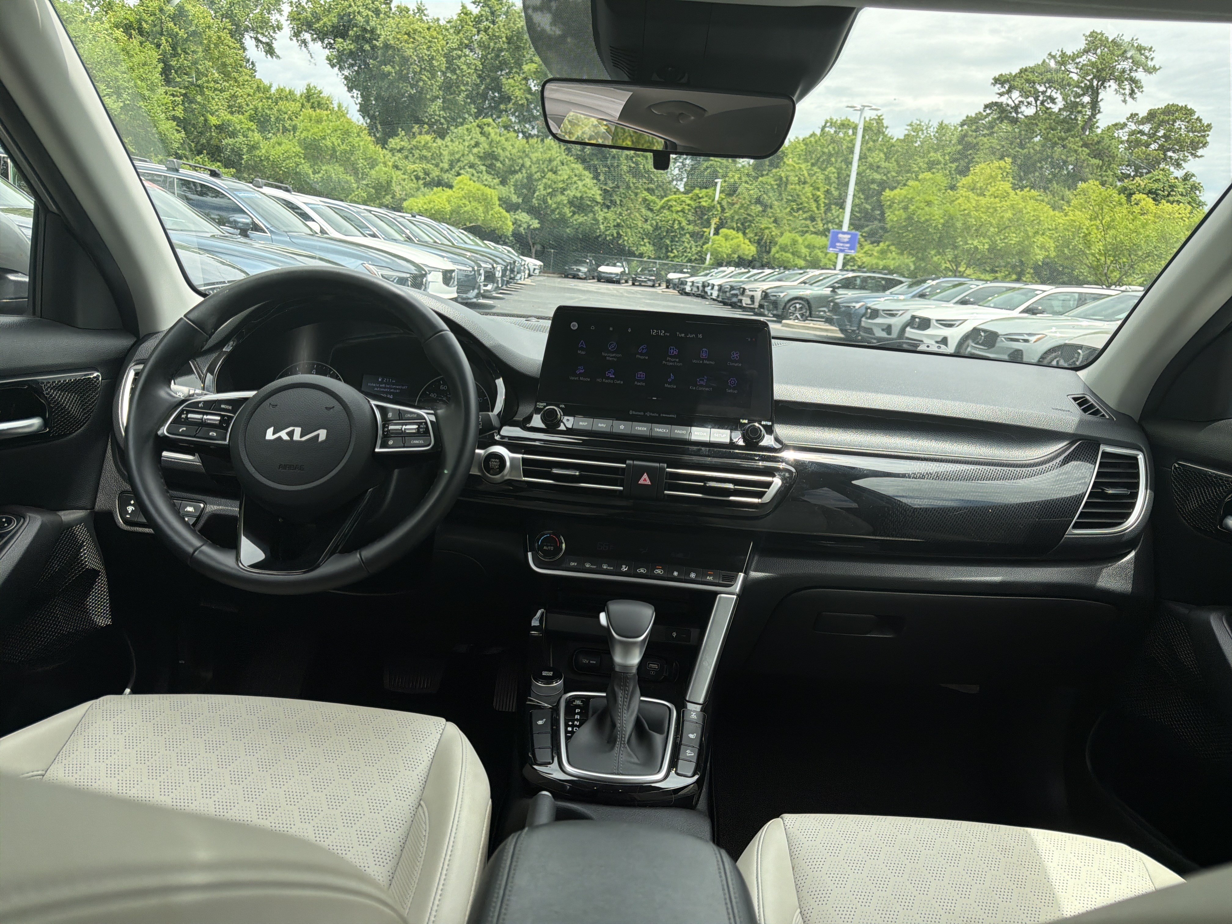 Used 2023 Kia Seltos EX AWD/4WD image 30